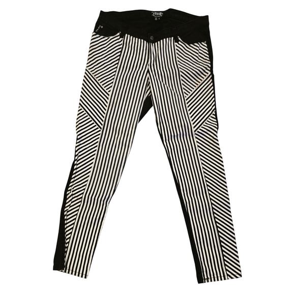 Tripp nyc Pants - Tripp Striped Skinny Jeans Women's Rave Goth Punk Geometric Black White Size 18